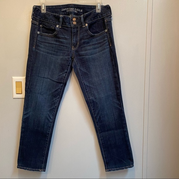 AMERICAN EAGLE Artist Crop Jeans Size 6 - Picture 1 of 12